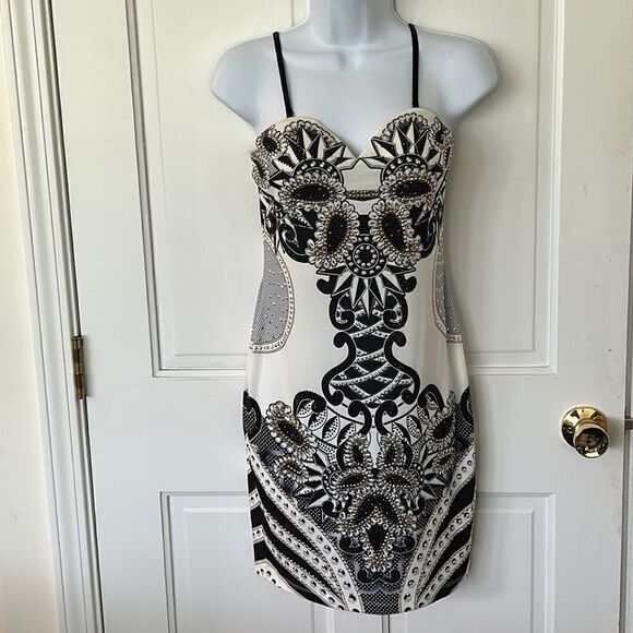 VENUS EMBELLISHED BODYCON MINI DRESS - Picture 1 of 9